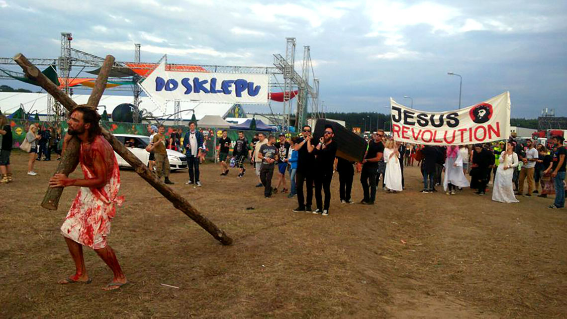 SMS procession at the Polish Woodstock Festical